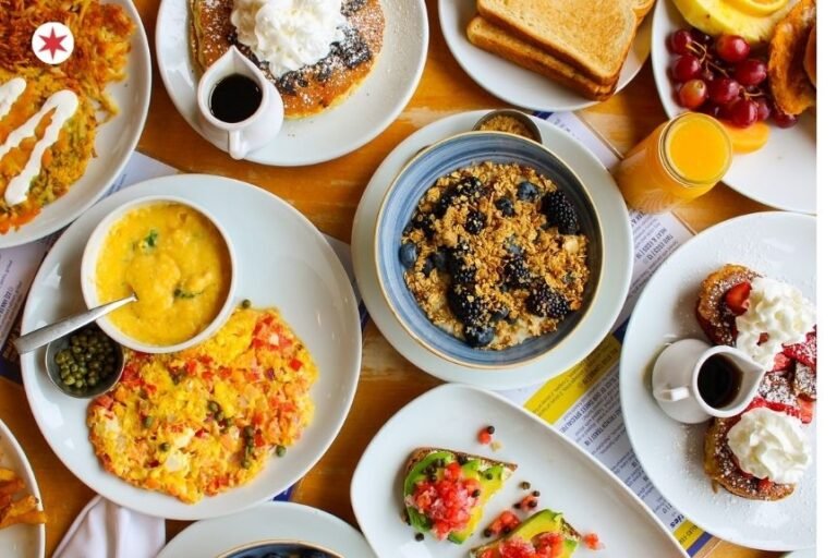 The 10 Absolute Best Breakfast Spots In Downtown Chicago (That Actually Live Up To The Hype)