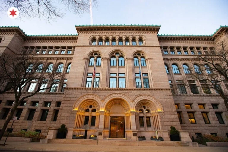 12 Stunning Historic Libraries in Chicago That Are Incredible Beautiful & Free To Visit